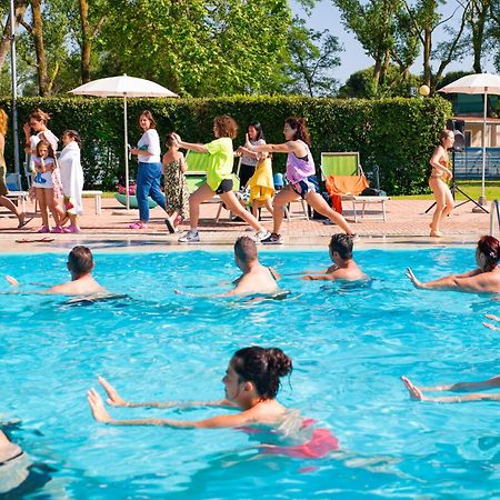Cesenatico Camping Village ภายนอก รูปภาพ